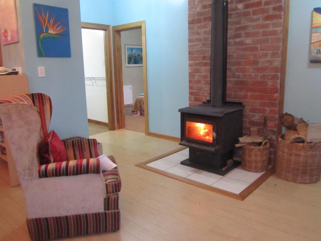 Koromiko Cottage At Lochsloy Farmstay Little River Екстериор снимка